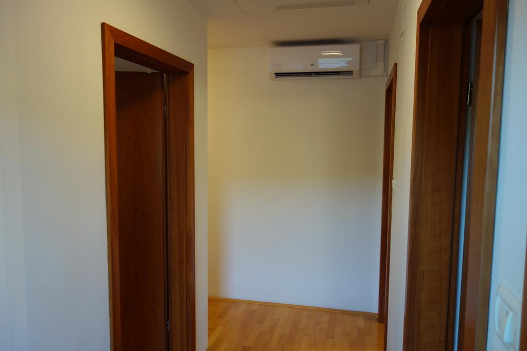 Apartment Beks Postojna Εξωτερικό φωτογραφία